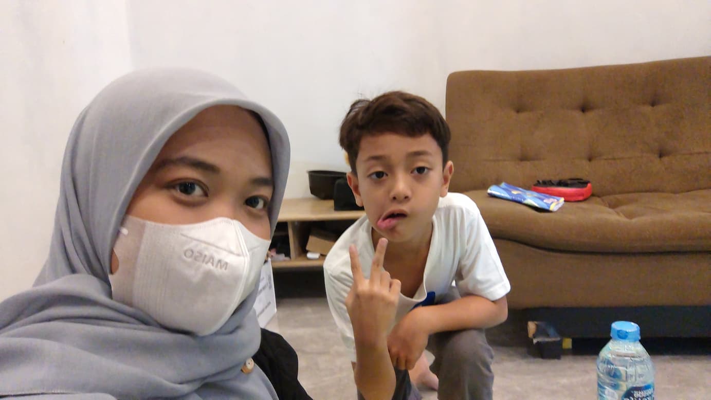 Kegiatan belajar Putri Rahayu