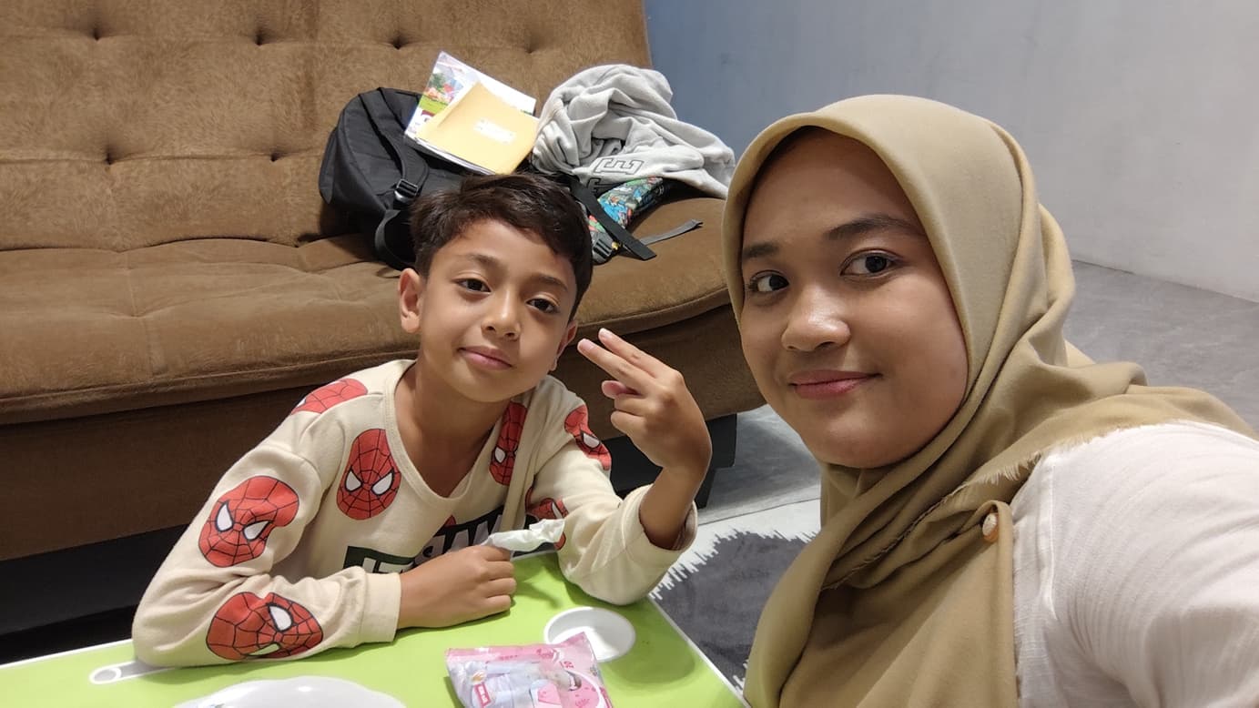 Kegiatan belajar Putri Rahayu